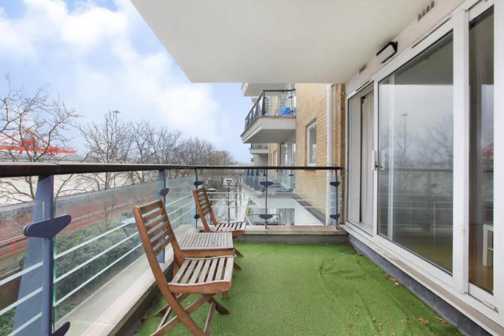 2 Bedroom Flat In Riverside West Londres Exterior foto